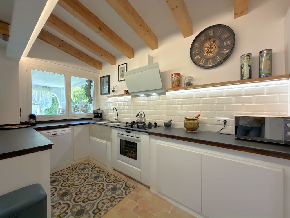 Property 2504 - Image 16